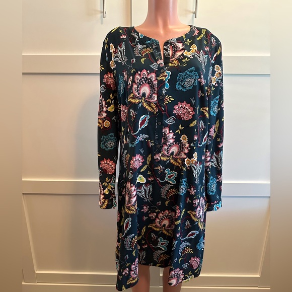 LOFT Dresses & Skirts - The loft green floral long sleeve dress size 18